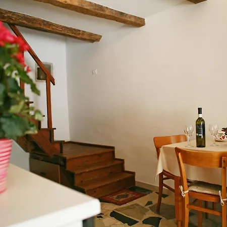 Holiday Home Trostova Kuca Pazin Exterior foto